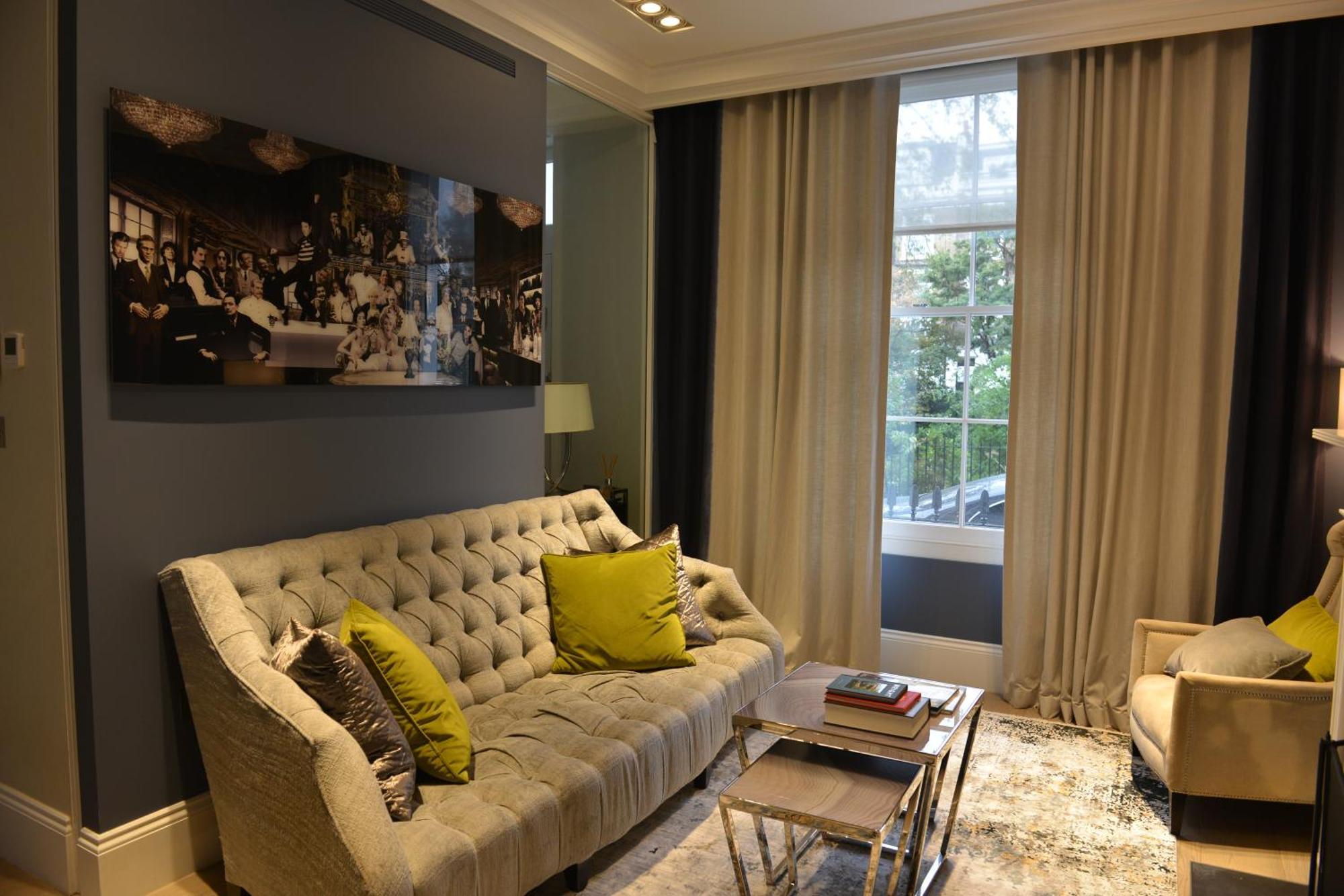 Vilă Luxury 4 Bedrooms 5 Baths 2 Receptions Family House With Garden Chelsea Londra