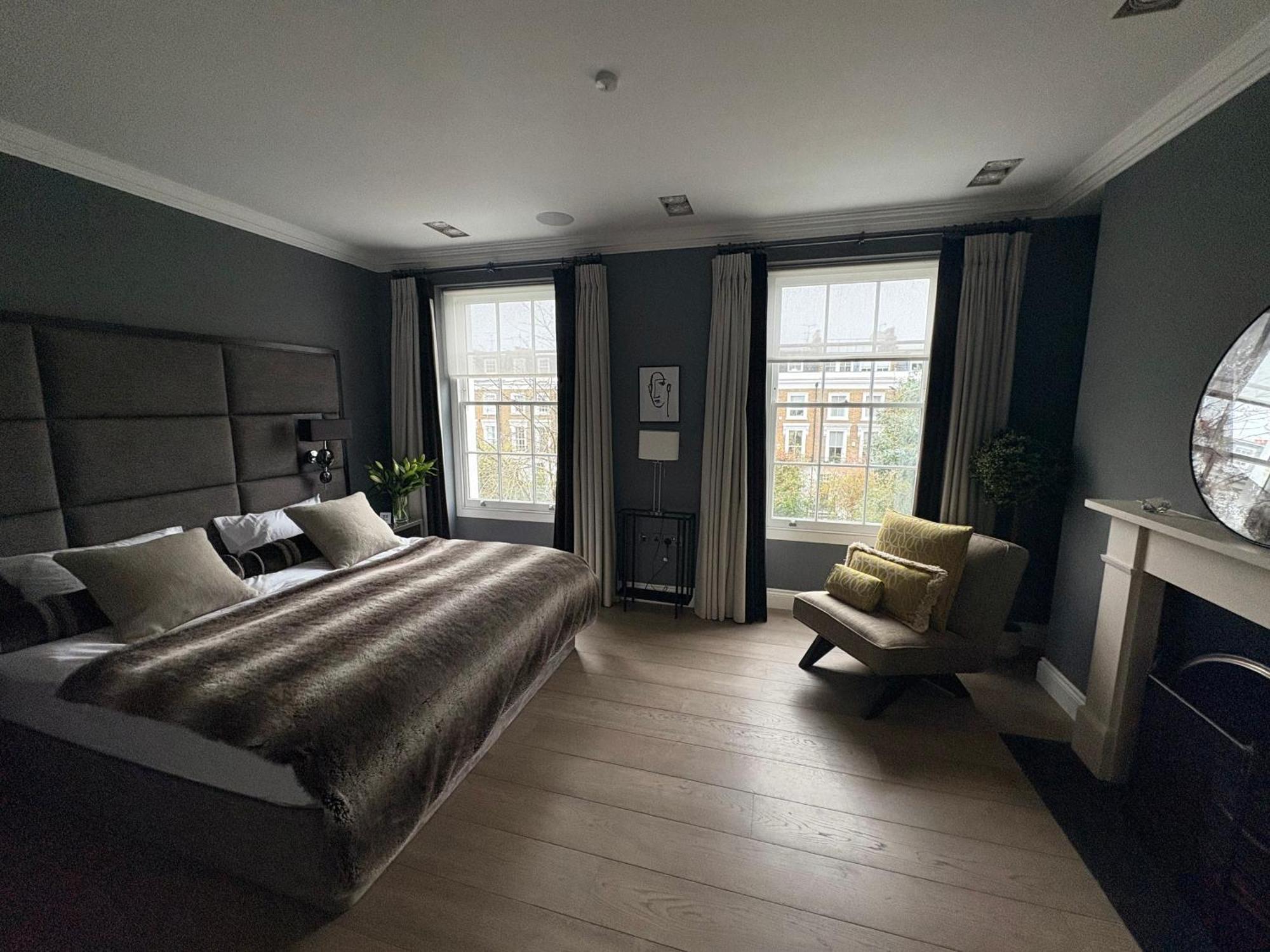Luxury 4 Bedrooms 5 Baths 2 Receptions Family House With Garden Chelsea Vilă
