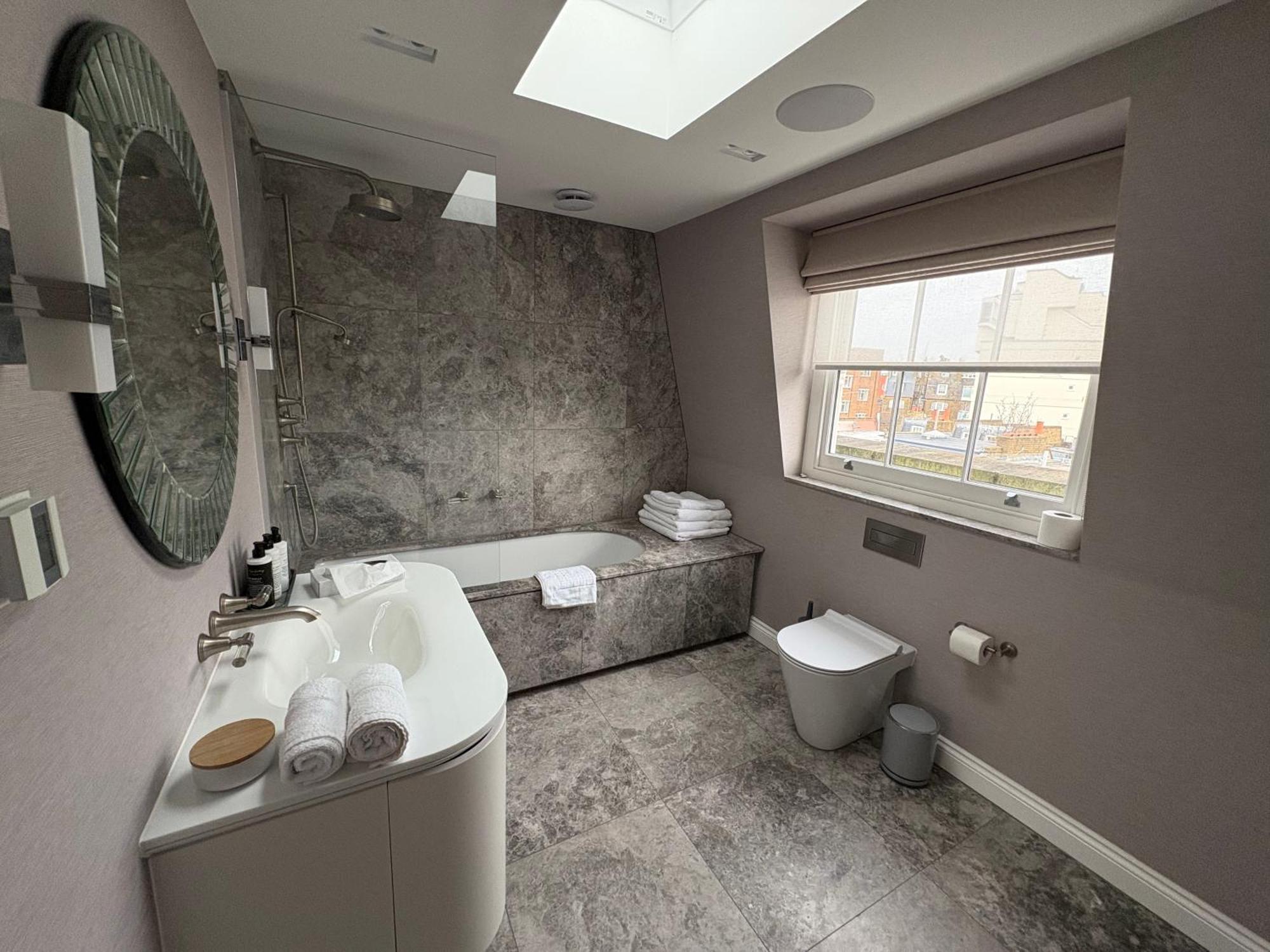 Luxury 4 Bedrooms 5 Baths 2 Receptions Family House With Garden Chelsea Vilă *